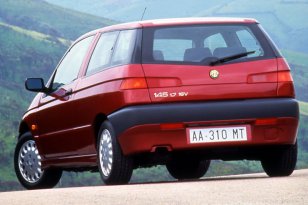 Alfa Romeo 145 1994 - 1999