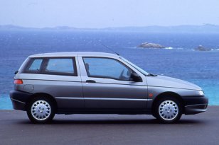 Alfa Romeo 145 1994 - 1999