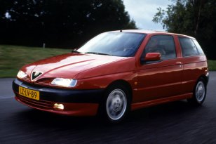 Alfa Romeo 145 1994 - 1999