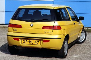 Alfa Romeo 145 1999 - 2000