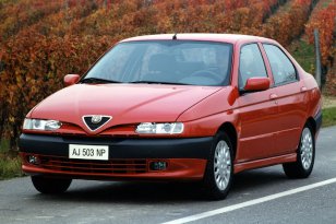 Alfa Romeo 146 