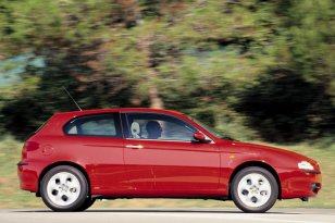 Alfa Romeo 147 2000 - 2005