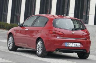 Alfa Romeo 147 2005 - 2007