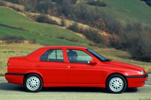 Alfa Romeo 155 1992 - 1995
