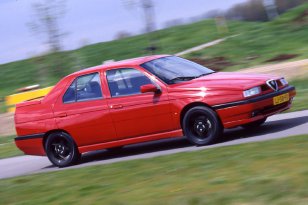 Alfa Romeo 155 1995 - 1997