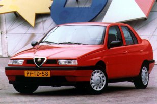 Alfa Romeo 155 1995 - 1997