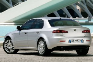 Alfa Romeo 159 2005 - 2008