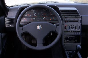 Alfa Romeo 164 1988 - 1993
