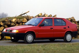 Alfa Romeo 33 1990 - 1994