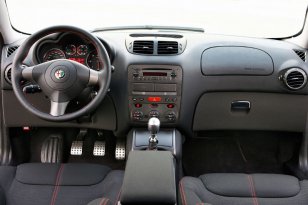 Alfa Romeo GT 2007 - 2011