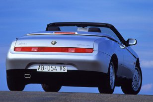 Alfa Romeo Spider 1995 - 1998