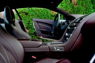 Aston Martin DB9 2012