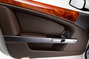 Aston Martin DB9 2004 - 2012