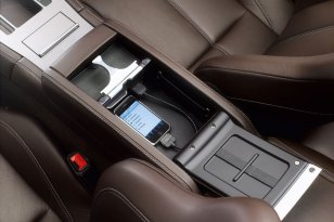 Aston Martin DB9 2004 - 2012