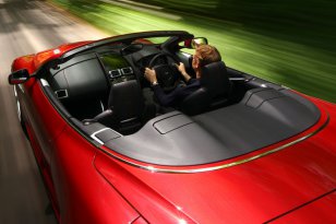 Aston Martin DBS 2010 - 2012