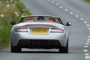 Aston Martin DBS 2010 - 2012