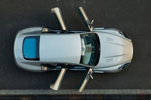 Aston Martin Rapide 2010