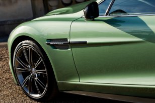 Aston Martin Vanquish 2012