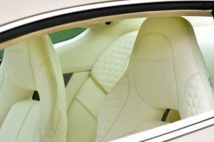 Aston Martin Vanquish 2012