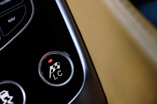 Aston Martin Vanquish 2012