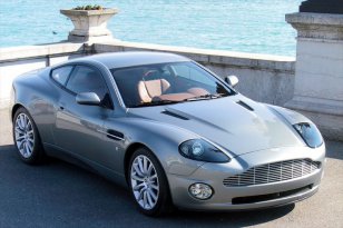 Aston Martin Vanquish 2001 - 2007