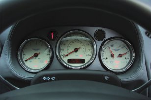 Aston Martin Vanquish 2001 - 2007