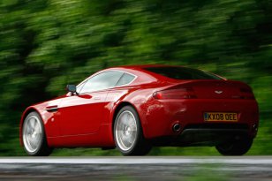 Aston Martin Vantage 2005