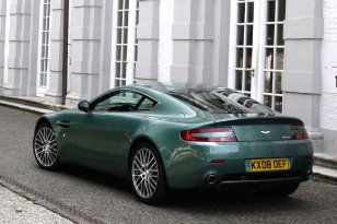 Aston Martin Vantage 2005