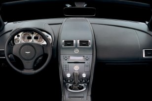 Aston Martin Vantage 2005