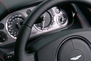 Aston Martin Vantage 2005