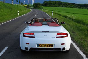Aston Martin Vantage 2007