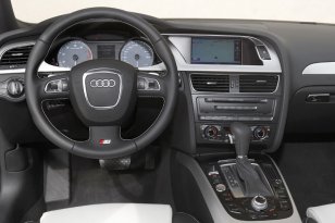 Audi A4 2009 - 2011