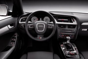 Audi A4 2009 - 2011