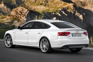 Audi A5 2010 - 2011