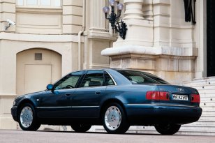 Audi A8 1999 - 2002
