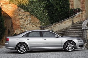 Audi A8 2007 - 2010