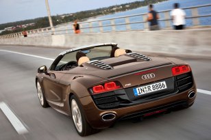 Audi R8 2010 - 2012