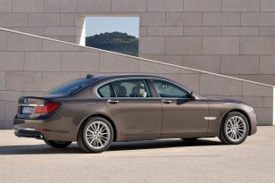 BMW 7-series 2012