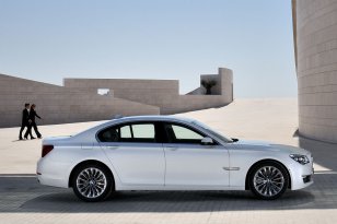 BMW 7-series 2012