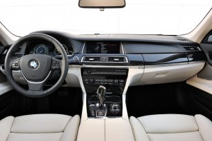 BMW 7-series 2012
