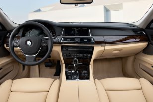 BMW 7-series 2012