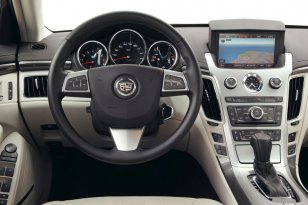 Cadillac CTS 2010