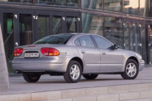Chevrolet Alero 1999 - 2003