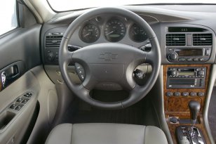 Chevrolet Evanda 2005 - 2006