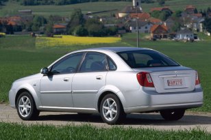 Daewoo Nubira 2003 - 2004