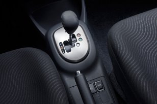 Daihatsu Charade 2011 - 2012