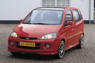 Daihatsu Young RV