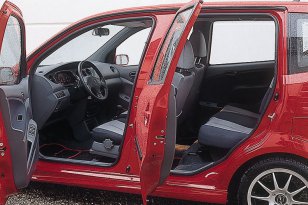 Daihatsu Young RV 2001 - 2007