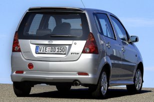 Daihatsu Young RV 2001 - 2007
