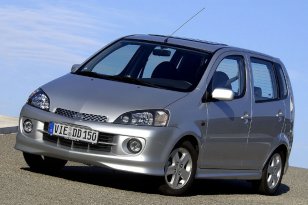 Daihatsu Young RV 2001 - 2007